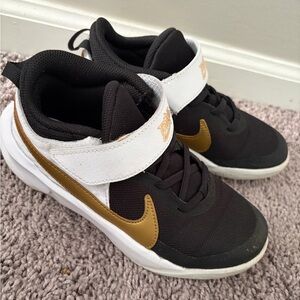 Nike Kids Black and Gold Sneakers